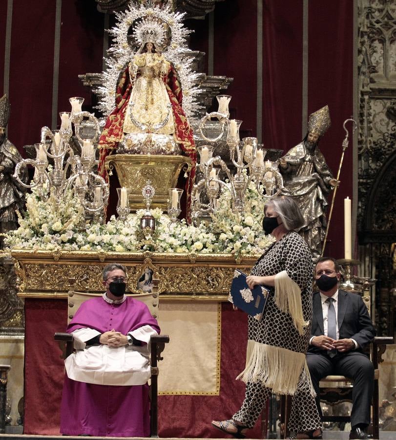 Rosa García Perea pregona las Glorias de Sevilla