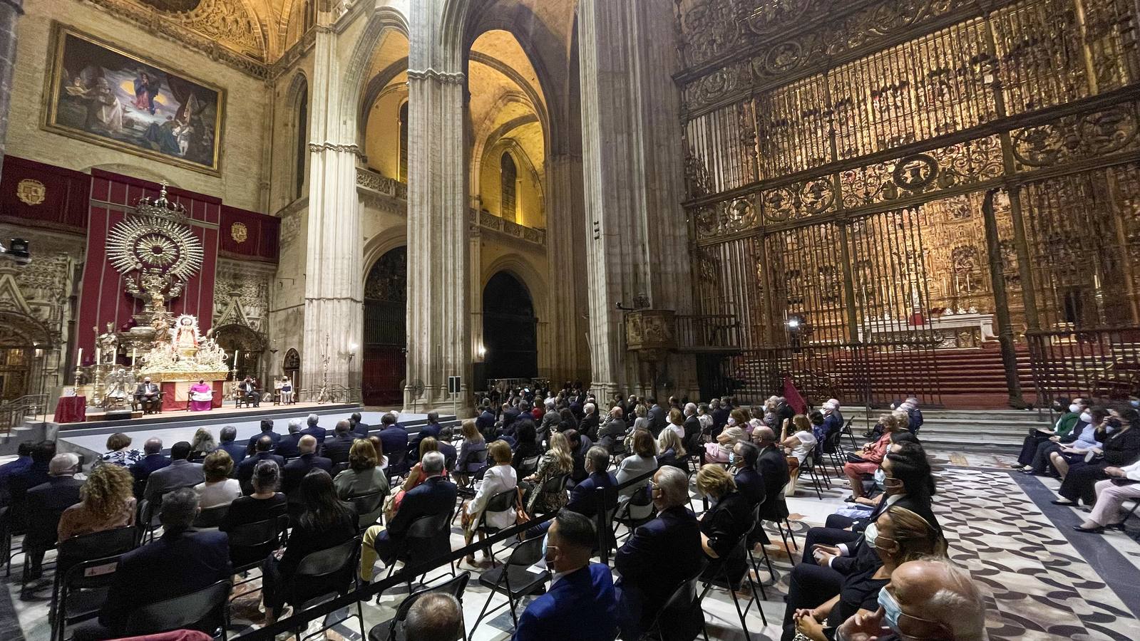 Rosa García Perea pregona las Glorias de Sevilla