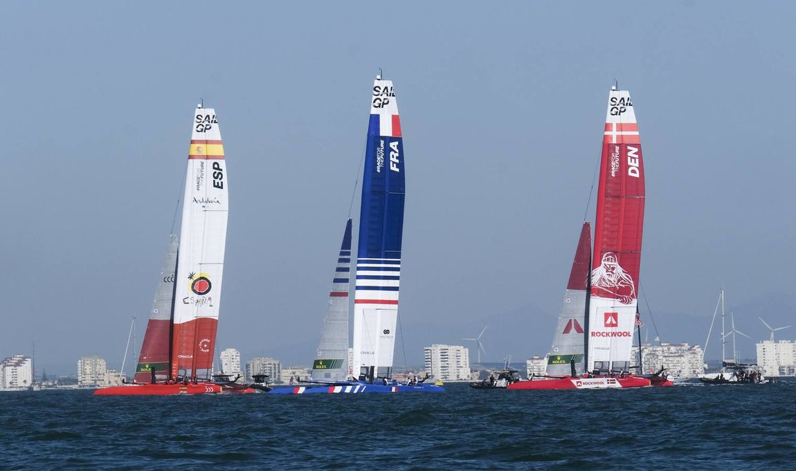 Fotos: Así ha sido la primera jornada de la SailGP en Cádiz