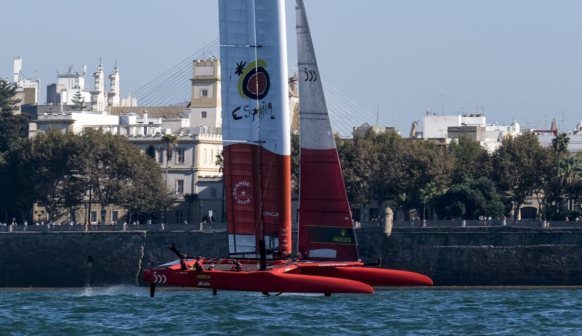 Fotos: Así ha sido la primera jornada de la SailGP en Cádiz
