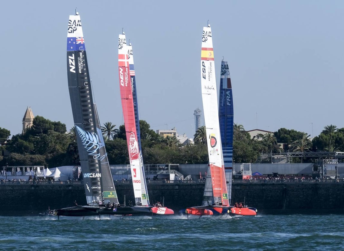 Fotos: Así ha sido la primera jornada de la SailGP en Cádiz