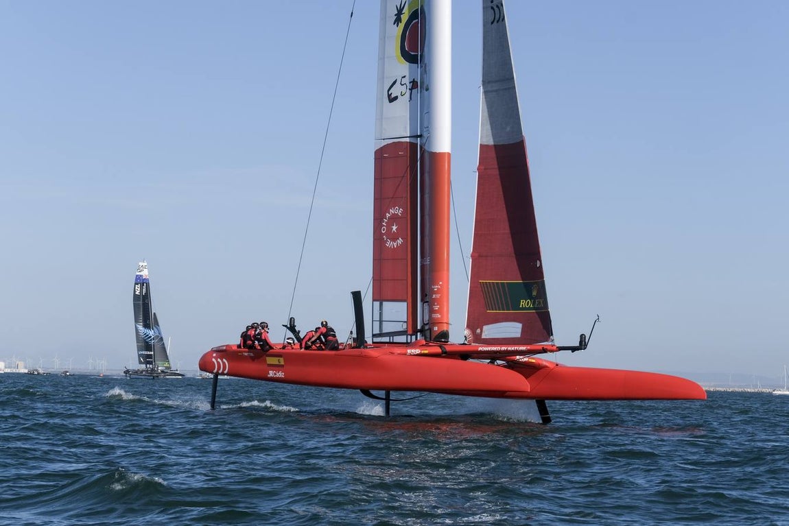 Fotos: Así ha sido la primera jornada de la SailGP en Cádiz