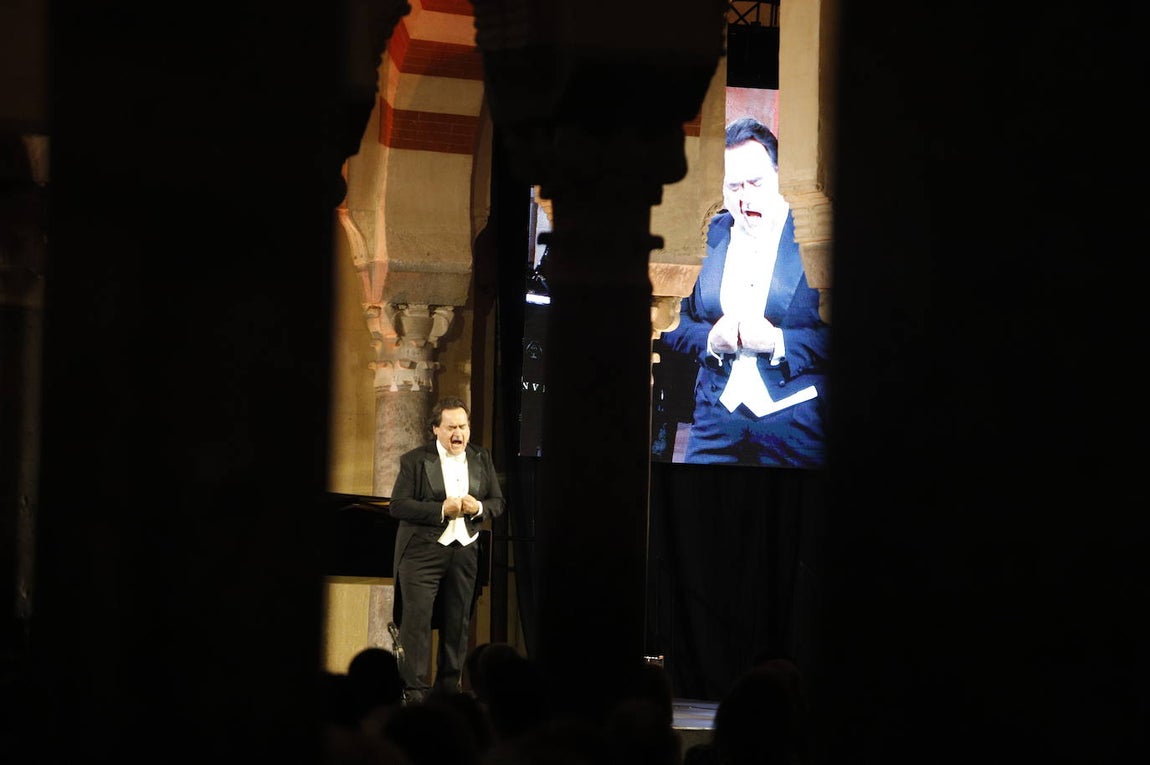 El recital lírico en la Mezquita-Catedral de Córdoba, en imágenes