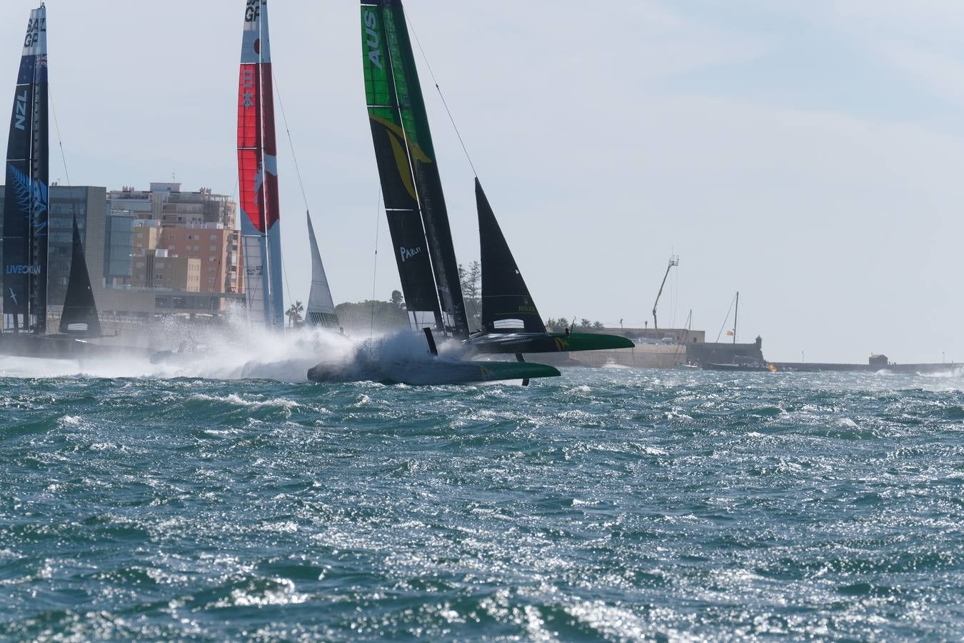 FOTOS: La regata SailGP se despide con espectáculo de Cádiz