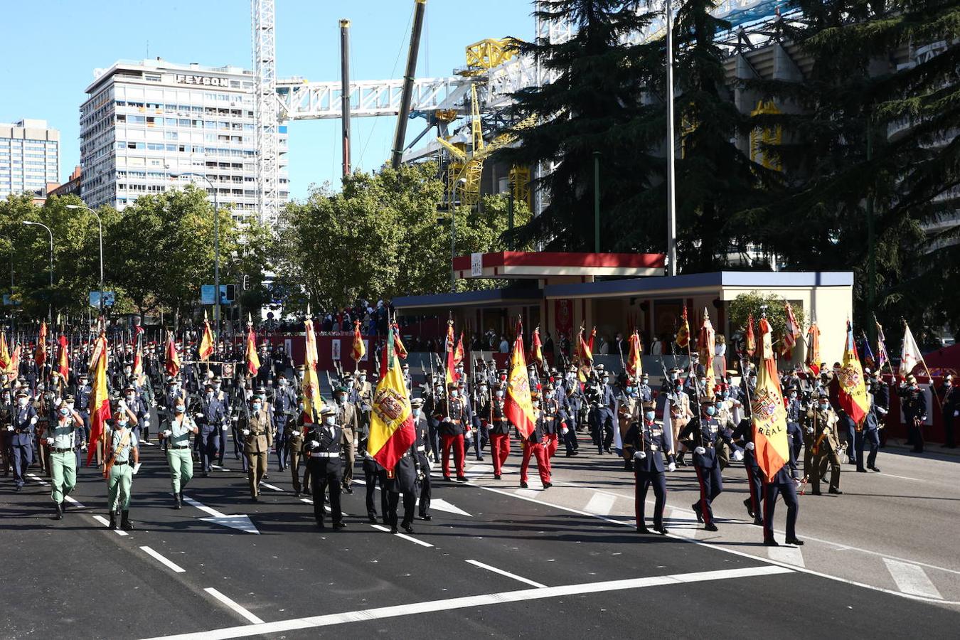 El desfile militar del Día de la Hispanidad 2021, en imágenes