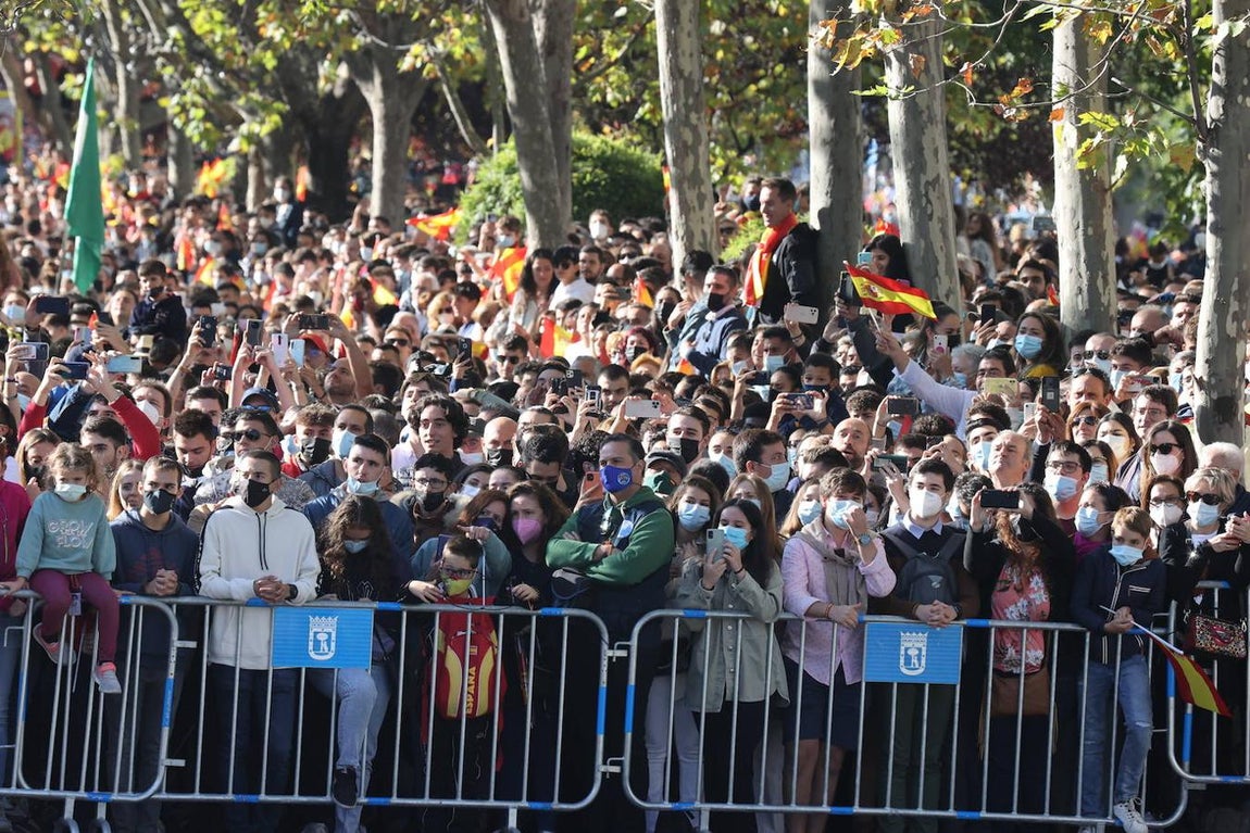 El desfile militar del Día de la Hispanidad 2021, en imágenes