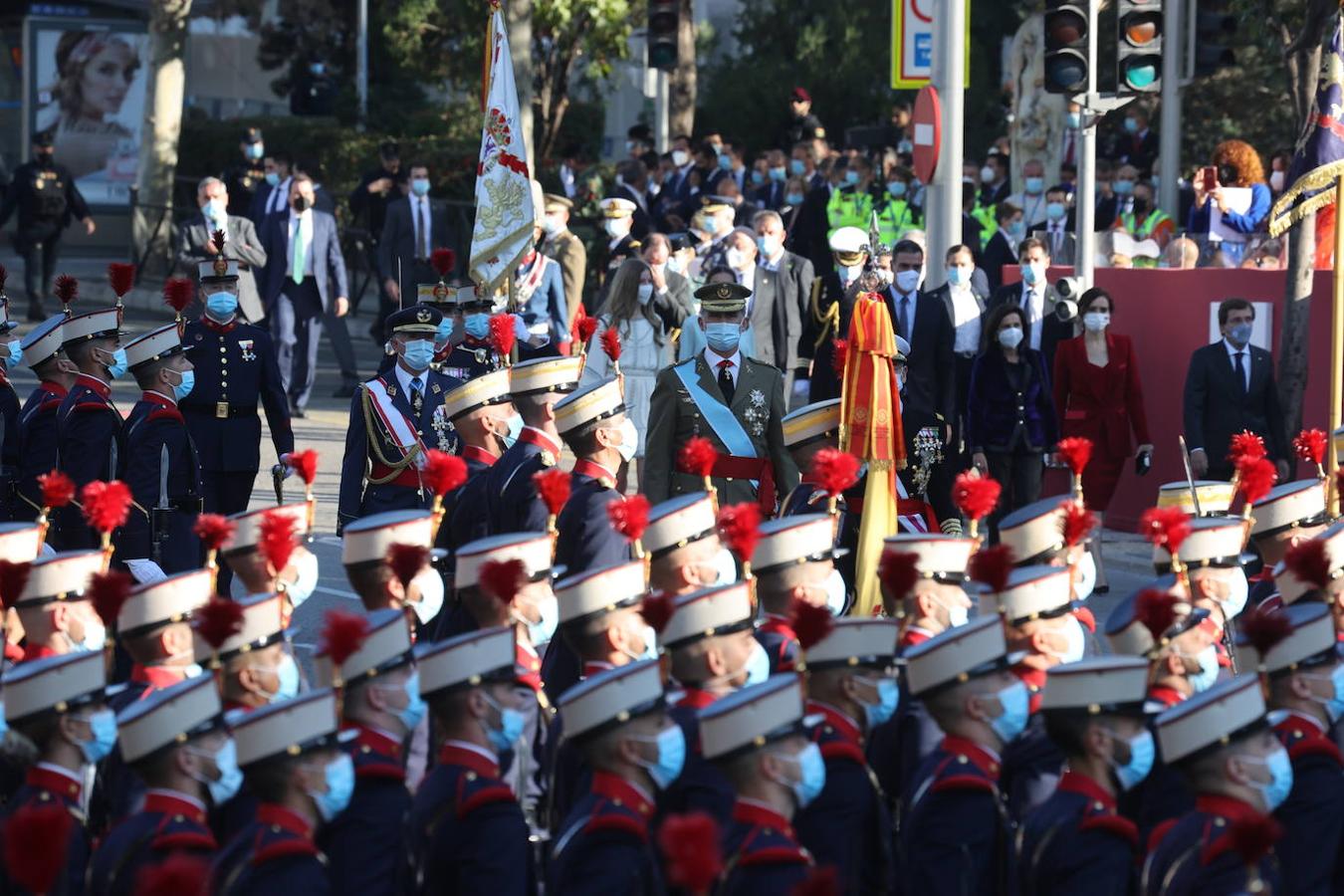 El desfile militar del Día de la Hispanidad 2021, en imágenes