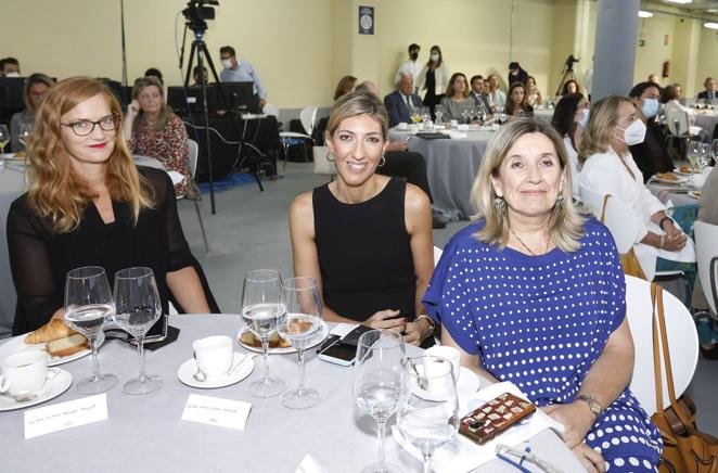 Cristina Camoyán, Yolanda Vera y Concha Montero