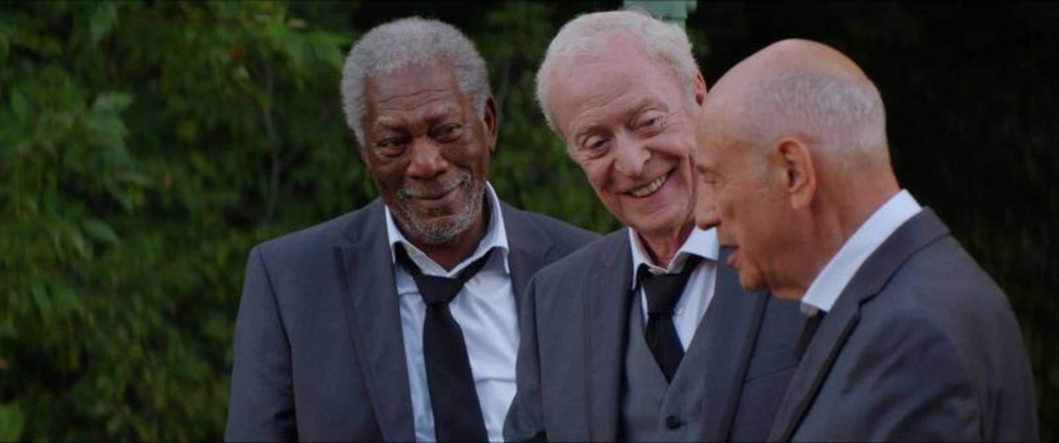 «Un golpe con estilo» (2017). Morgan Freeman, Michael Caine y Alan Arkin protagonizaron en 2017 «Un golpe con estilo», una comedia sobre tres jubilados que deciden atracar un banco
