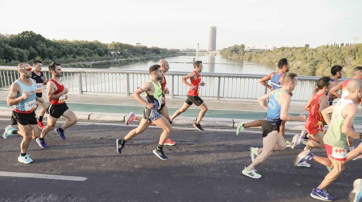 ¿Has corrido la Media Maratón de Sevilla? Búscate aquí (IV)