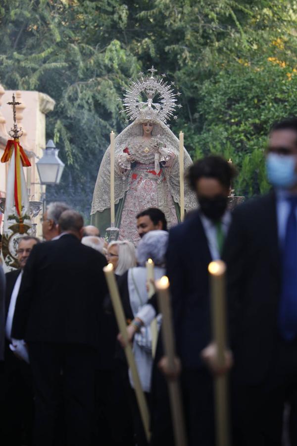 El rosario de María Santísma de la Paz y Esperanza de Córdoba, en imágenes