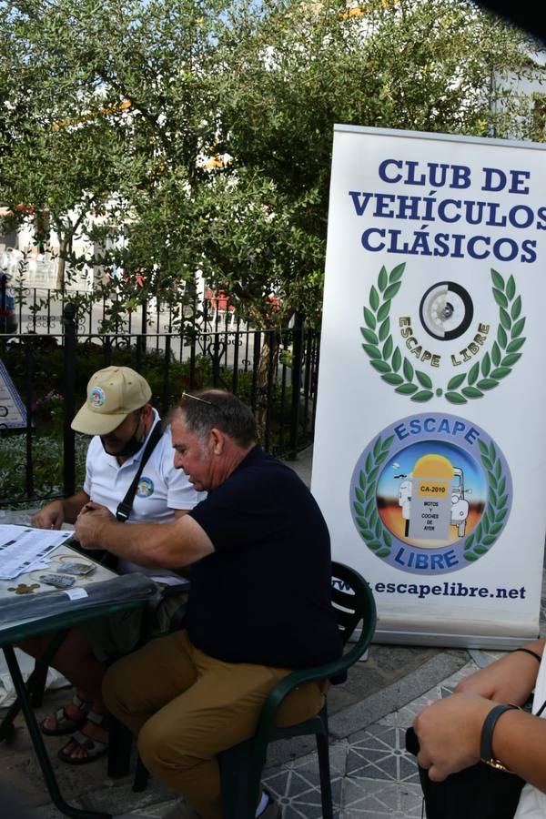 V Edición de la Exhibición de coches clásicos en Alcalá de los Gazules