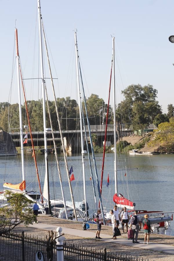 Los veleros que participarán en la travesía ya se encuentran en el Puerto de Sevilla