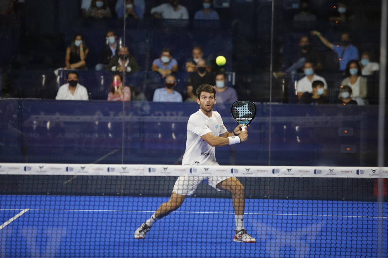 Pádel | El cordobés Javier Garrido pasa a octavos del Córdoba Open en un brillante estreno en dos sets