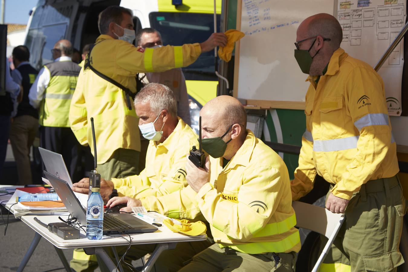 En imágenes, casi 2.000 personas participan en Huelva en un simulacro de respuesta en caso de tsunami