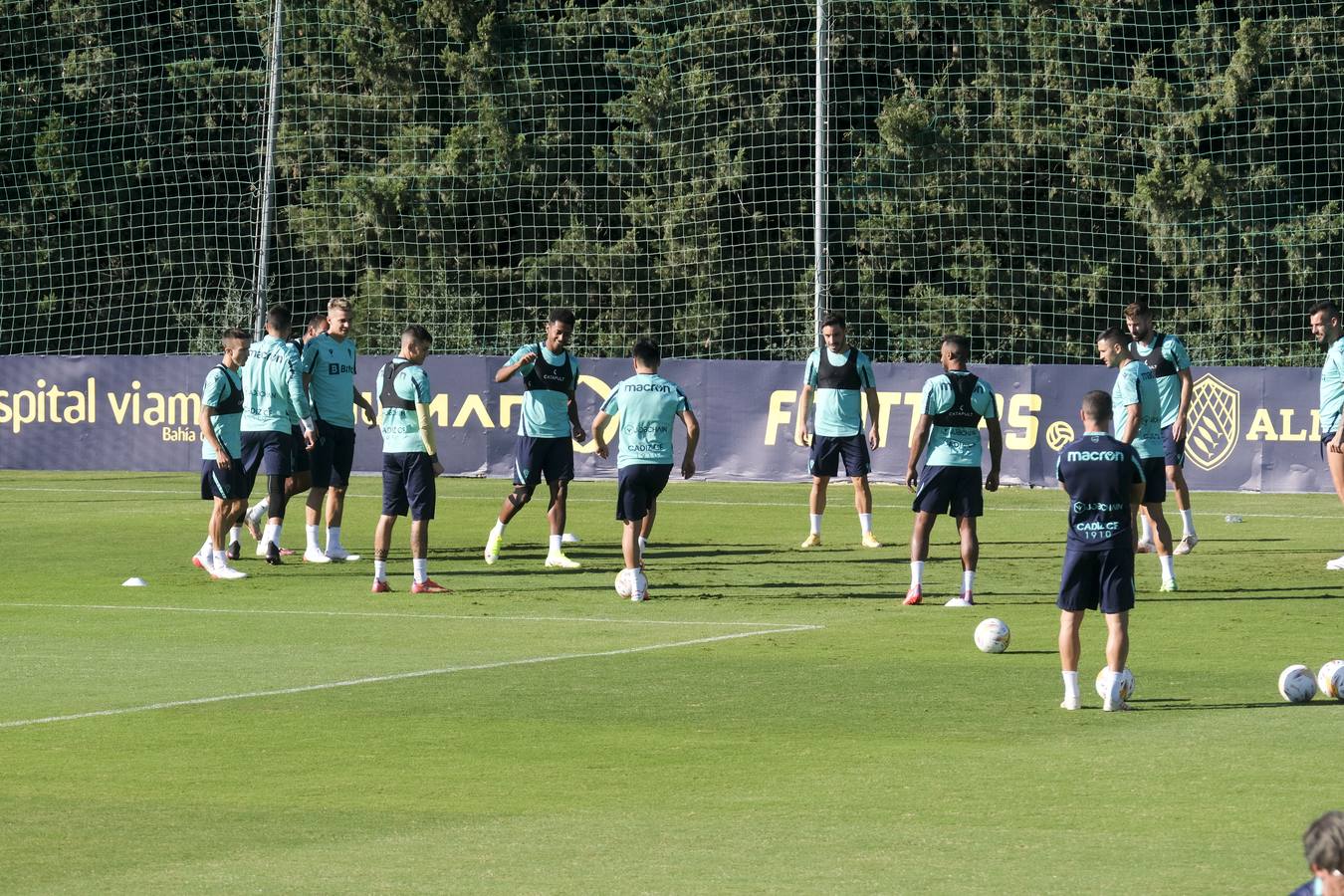 FOTOS: El Cádiz CF ya trabaja para ganar al Alavés