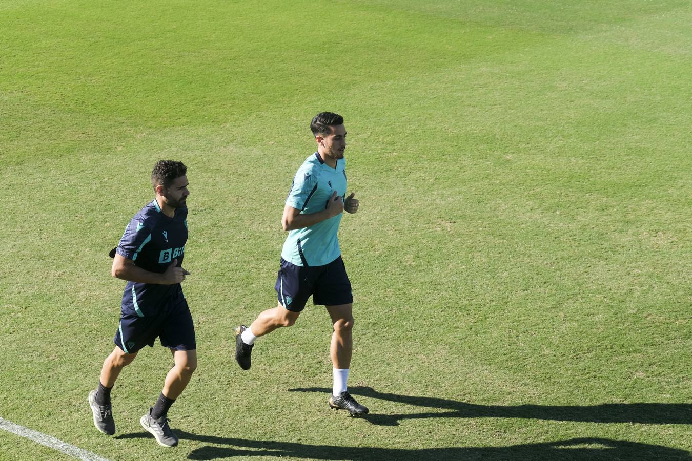 FOTOS: El Cádiz CF ya trabaja para ganar al Alavés