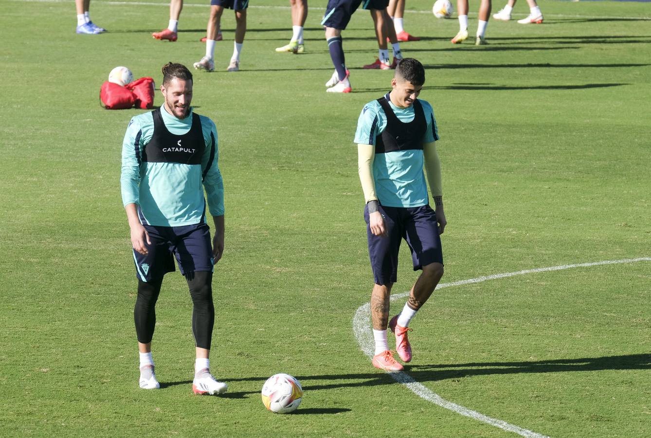 FOTOS: El Cádiz CF ya trabaja para ganar al Alavés