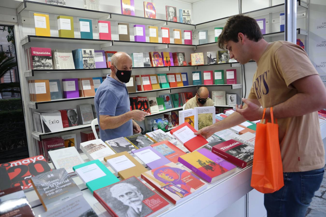 Comienza la Feria del Libro de Sevilla 2021