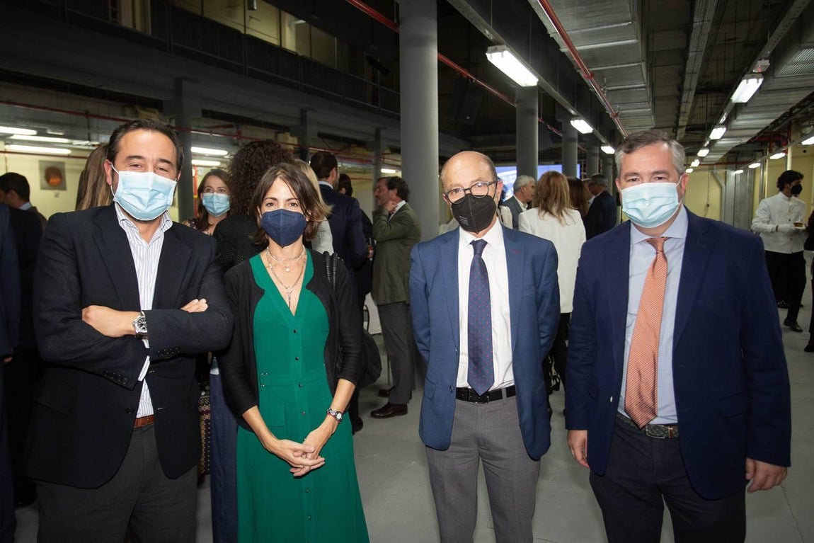 Eduardo Escobar, Consuelo Rodríguez, Enrique Montero y Diego García