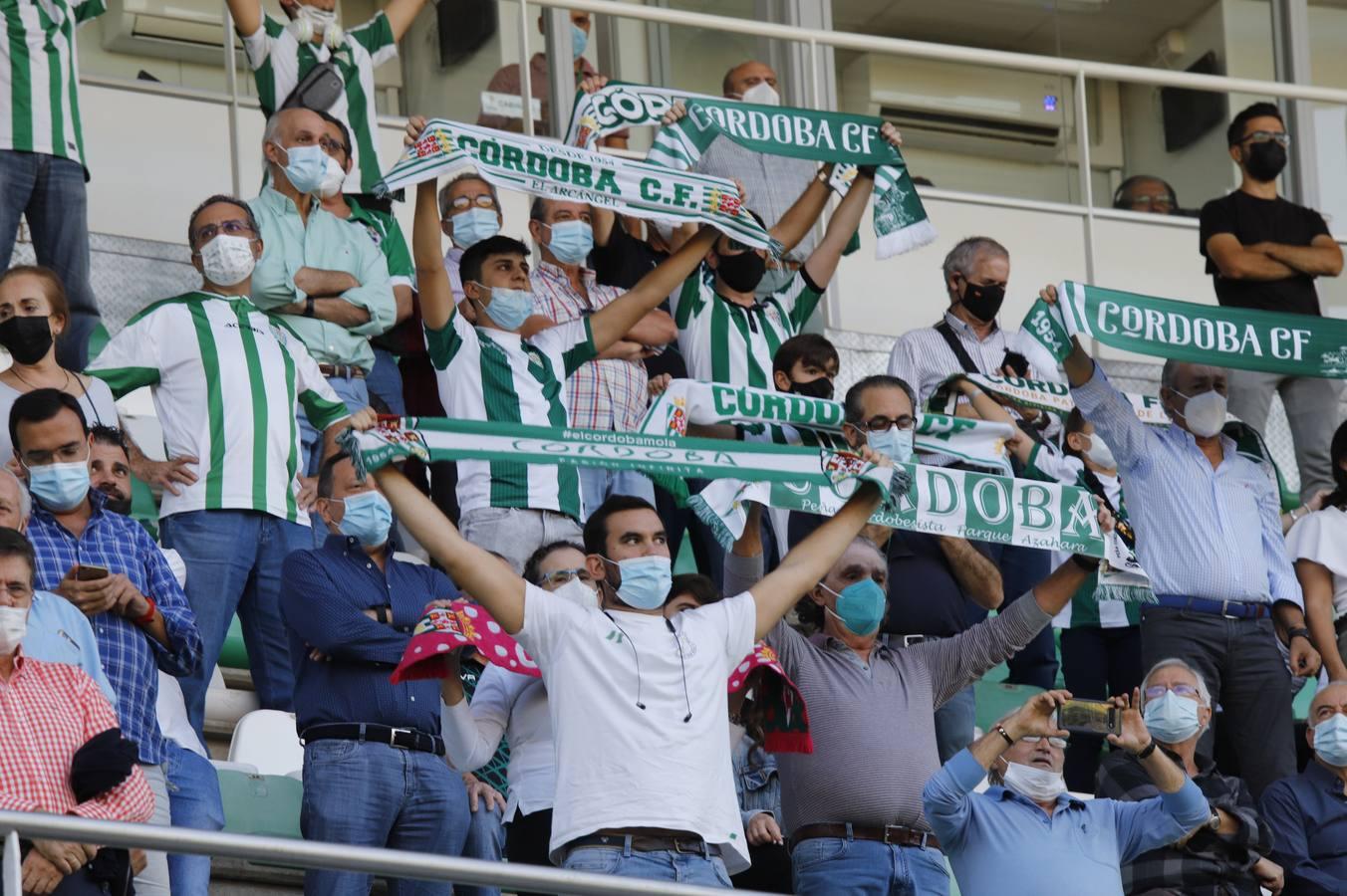 La grada del Córdoba CF-Antequera, en imágenes