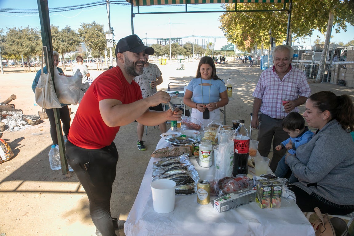 Los peroles en El Arenal por el Día de San Rafael, en imágenes