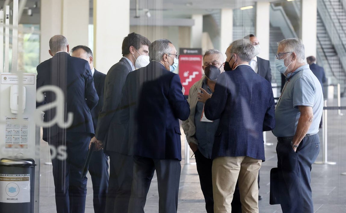 La junta de accionistas del Sevilla FC, en imágenes