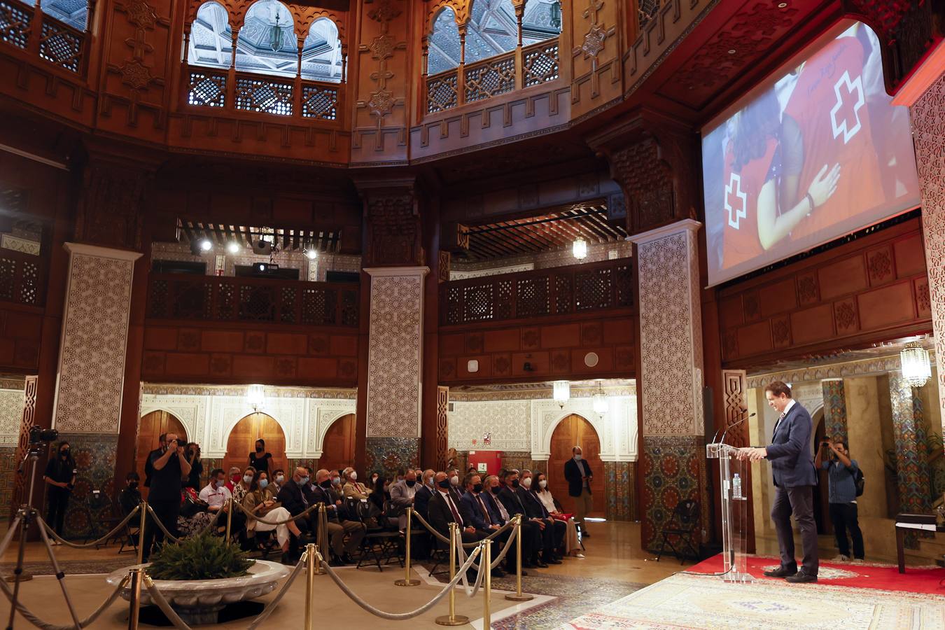 Entrega de los Premios Voluntariado 2021 de la Cruz Roja de Sevilla, en imágenes