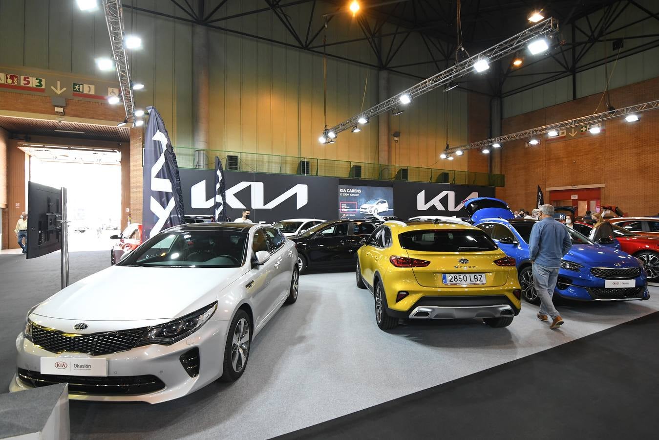 Inauguración del 11º Salón del Motor de Ocasión de Sevilla, en imágenes