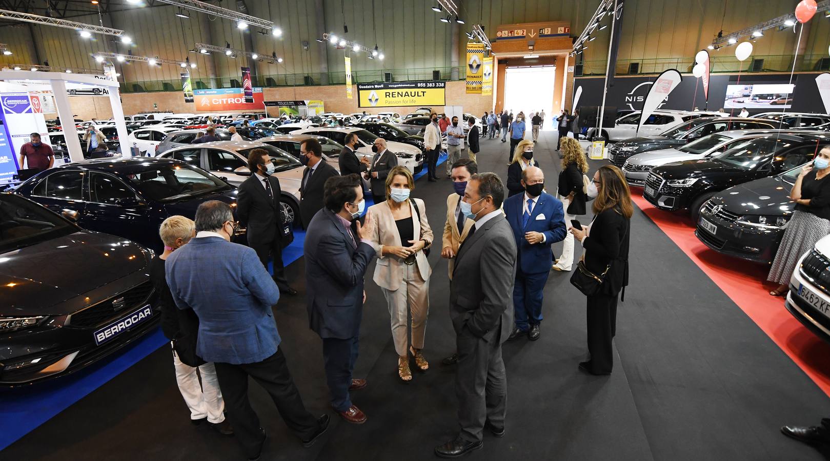 Inauguración del 11º Salón del Motor de Ocasión de Sevilla, en imágenes