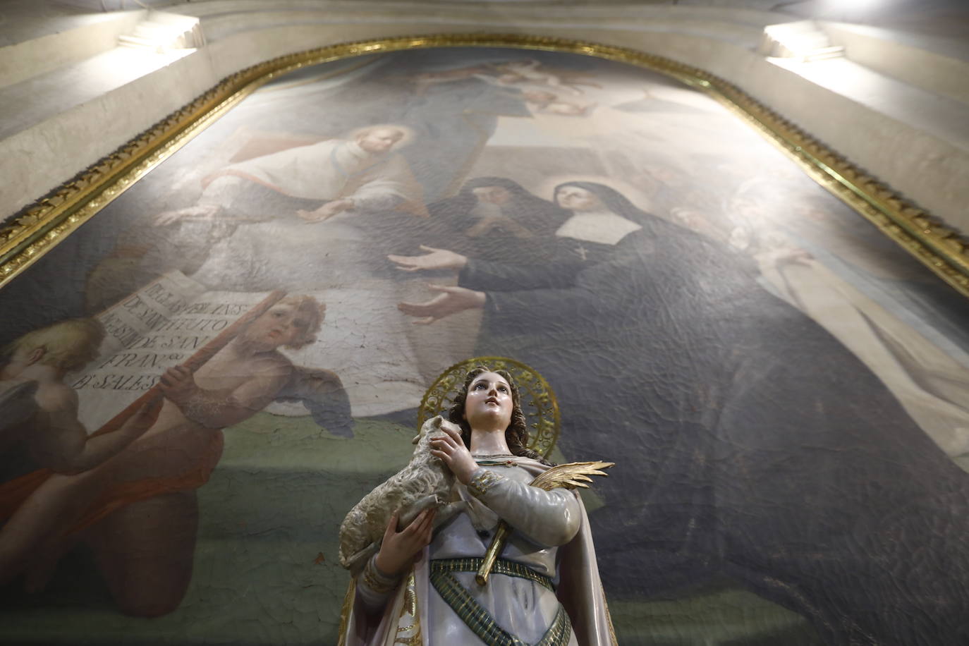 La apertura al público de la iglesia de Santa Victoria en Córdoba, en imágenes