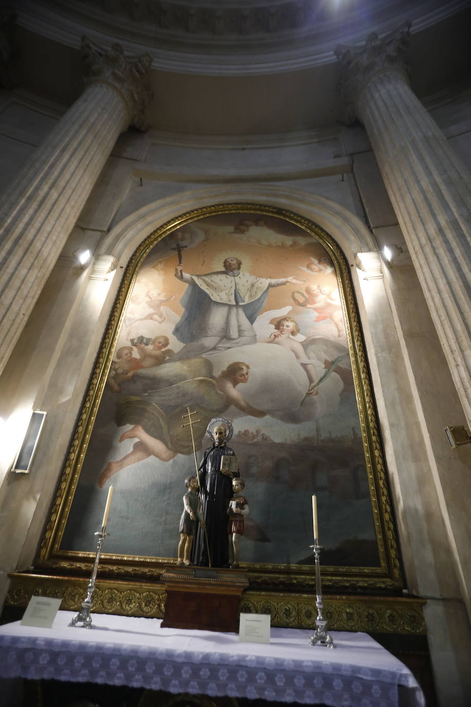 La apertura al público de la iglesia de Santa Victoria en Córdoba, en imágenes