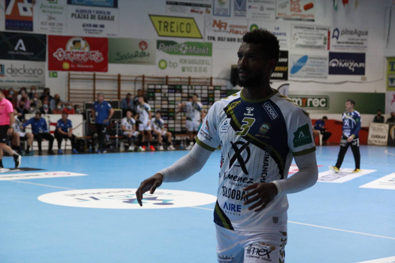 El Ángel Ximénez Puente Genil - Bidasoa de balonmano, en imágenes