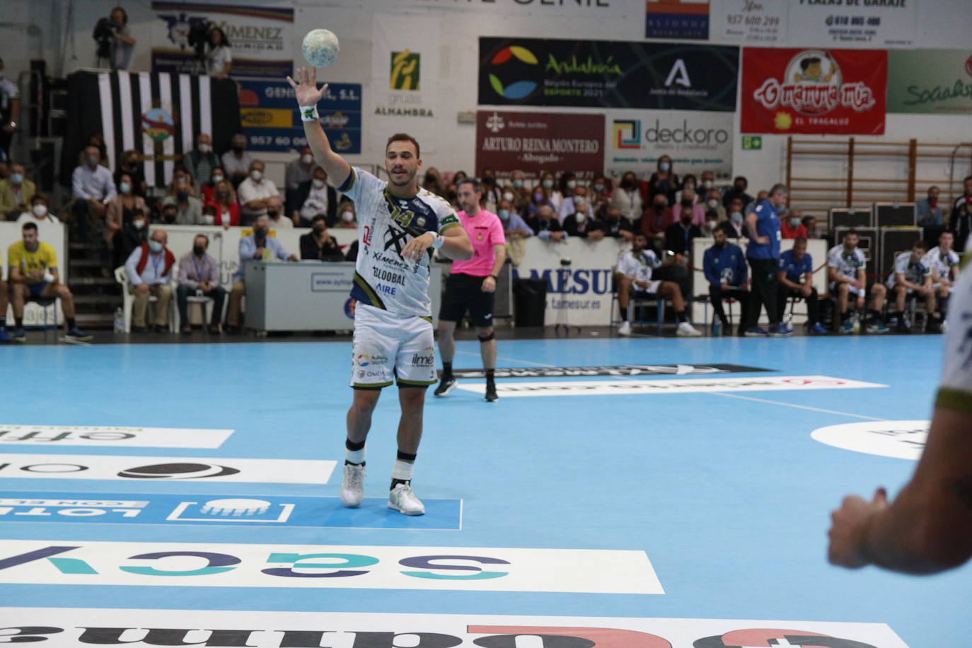 El Ángel Ximénez Puente Genil - Bidasoa de balonmano, en imágenes