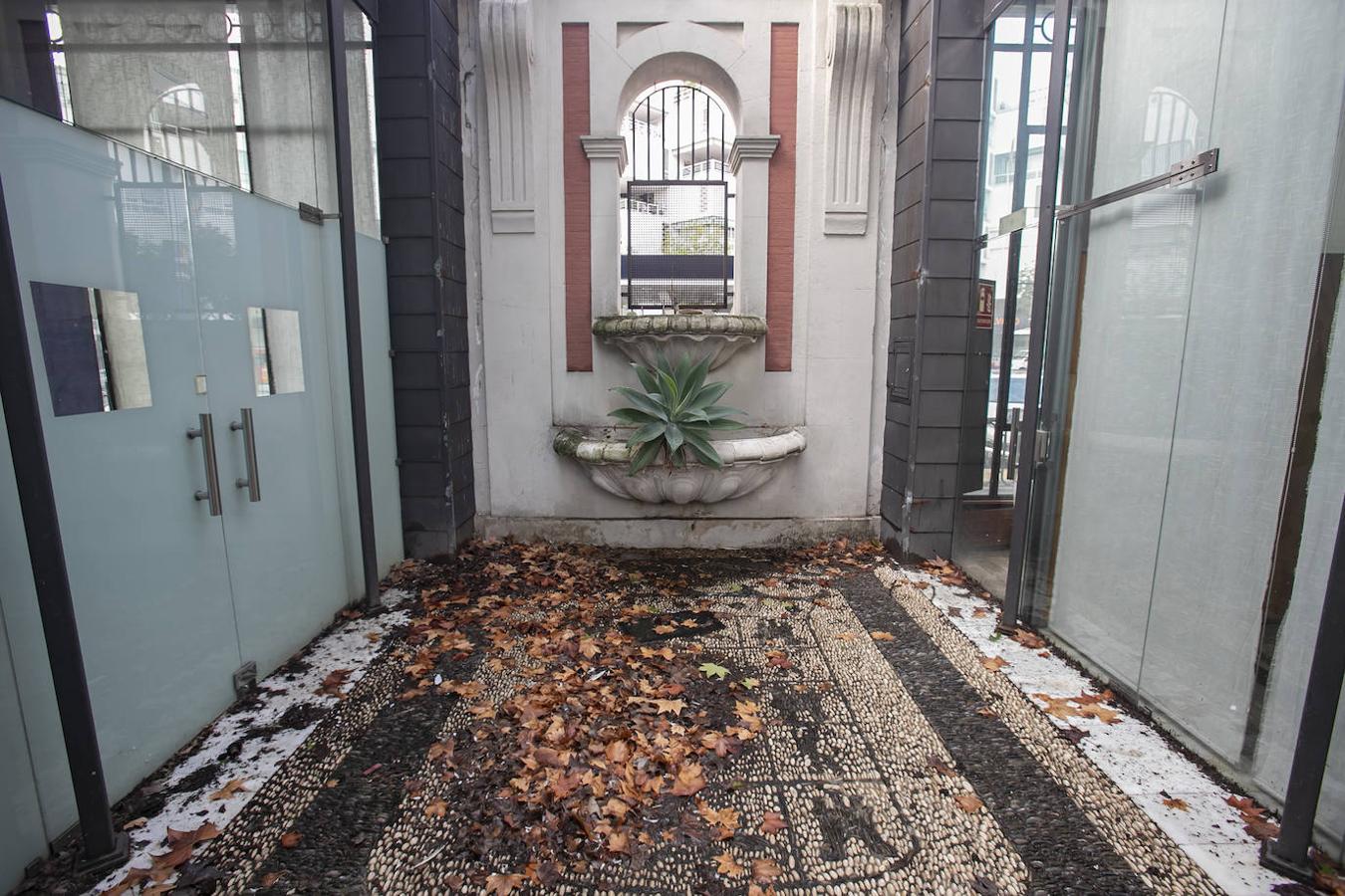 El deterioro de la Pérgola de Córdoba, en imágenes