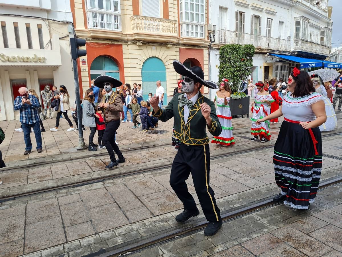 FOTOS: Gran ambiente festivo en San Fernando por Halloween