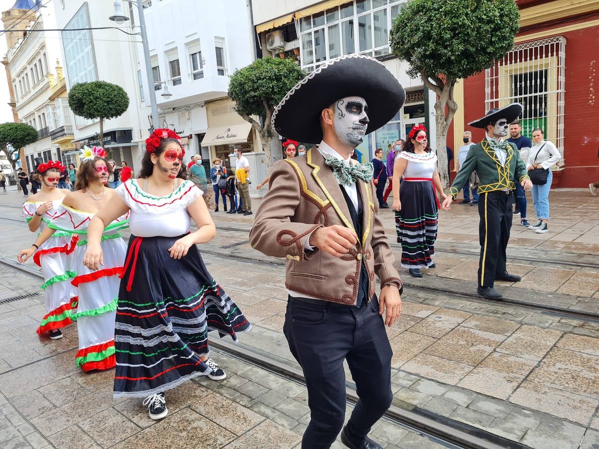 FOTOS: Gran ambiente festivo en San Fernando por Halloween