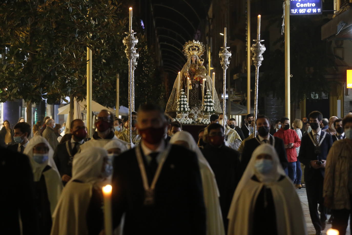 El rosario del Carmen de San Cayetano, de Córdoba, en imágenes