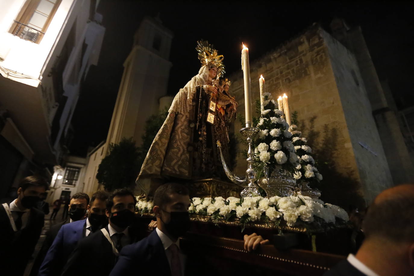 El rosario del Carmen de San Cayetano, de Córdoba, en imágenes