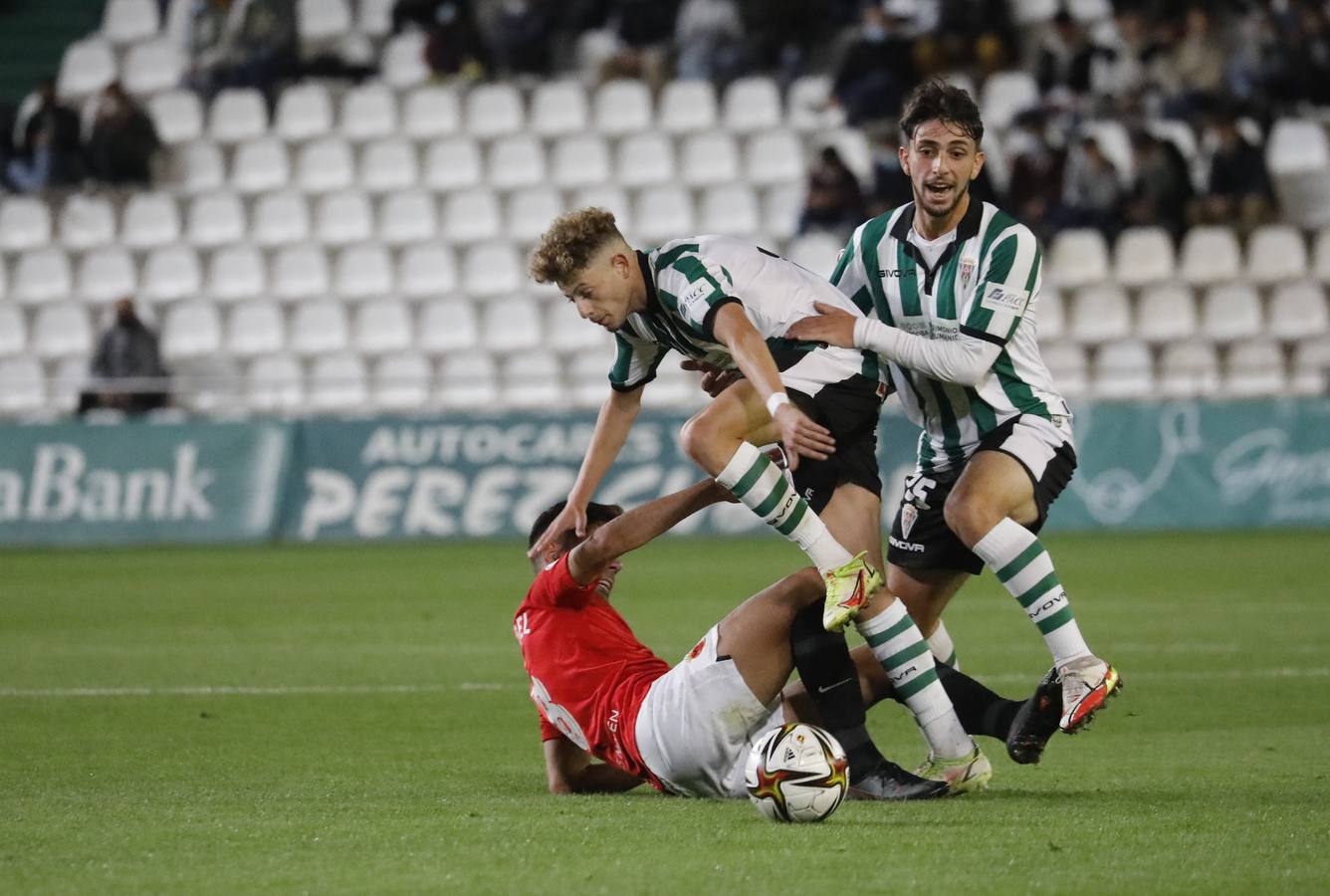 Las mejores imágenes de la victoria del Córdoba CF ante la UD Montijo (3-1)