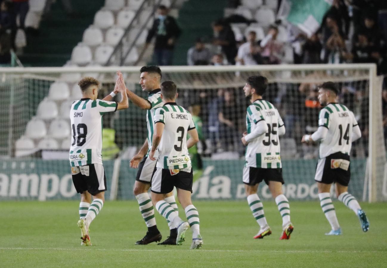 Las mejores imágenes de la victoria del Córdoba CF ante la UD Montijo (3-1)