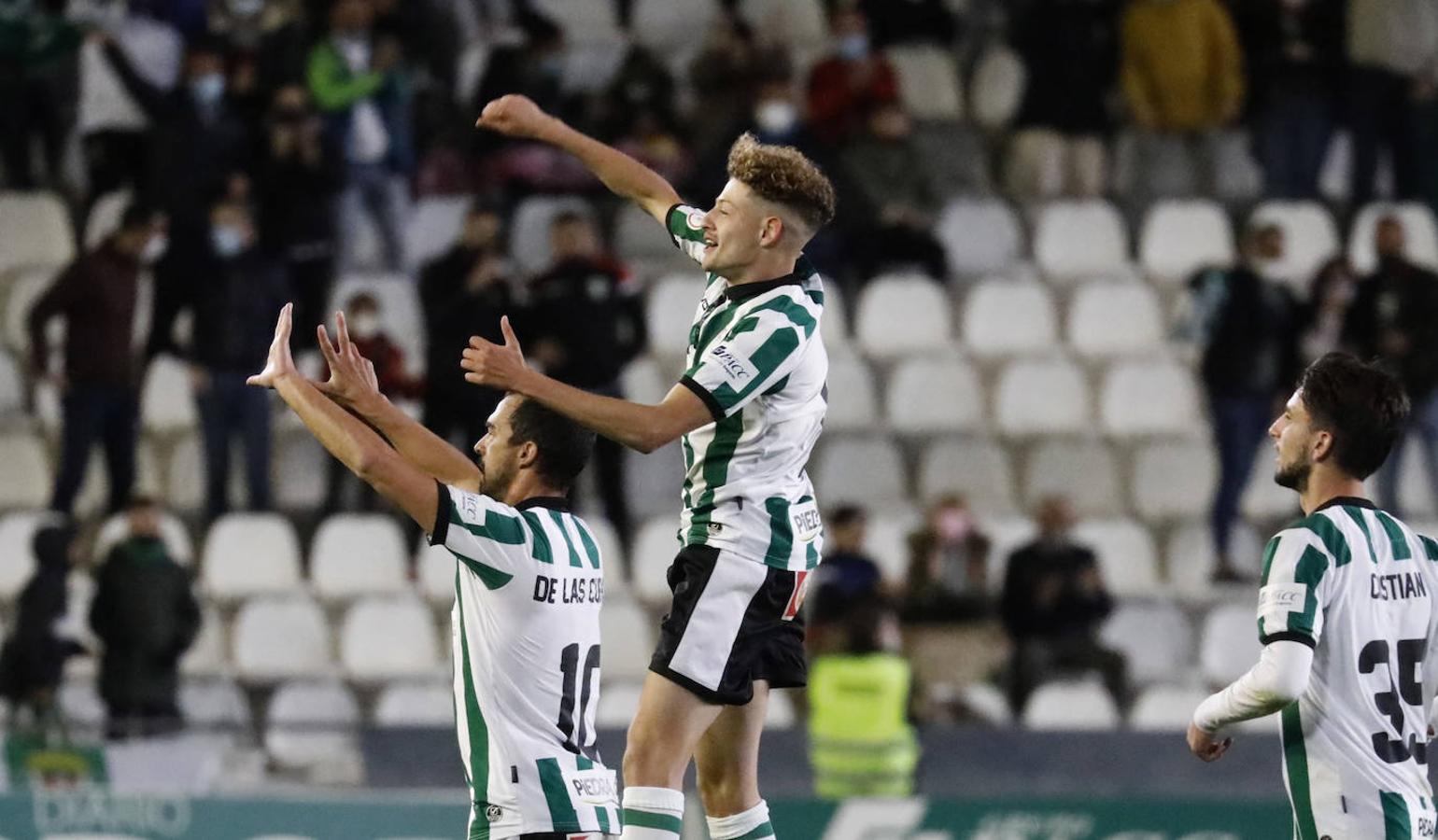 Las mejores imágenes de la victoria del Córdoba CF ante la UD Montijo (3-1)