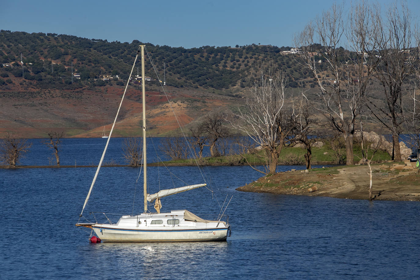 La sequía en el pantano de La Breña de Córdoba, en imágenes