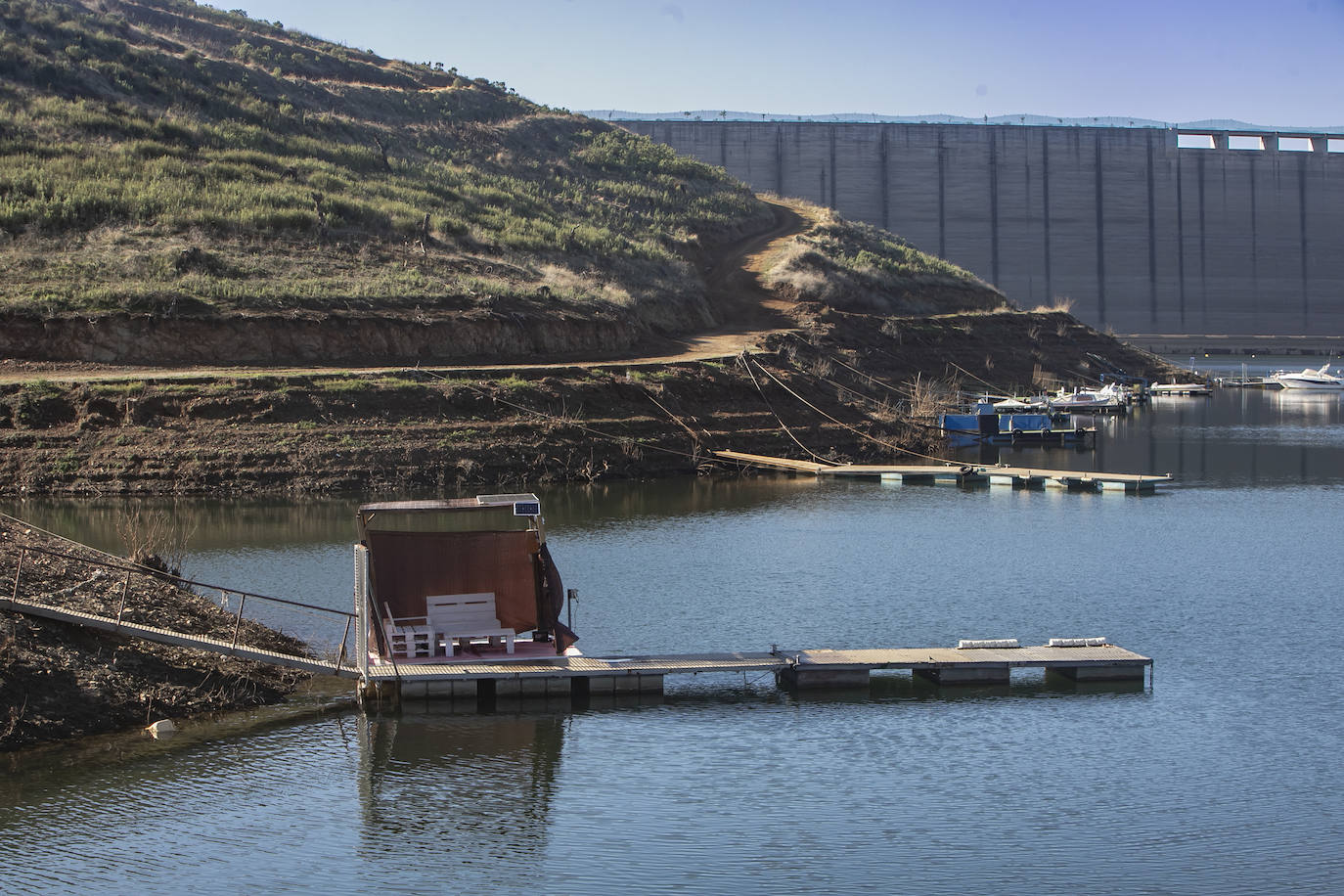 La sequía en el pantano de La Breña de Córdoba, en imágenes