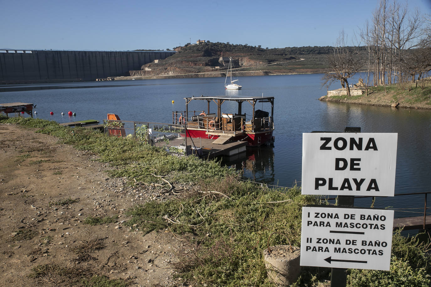 La sequía en el pantano de La Breña de Córdoba, en imágenes