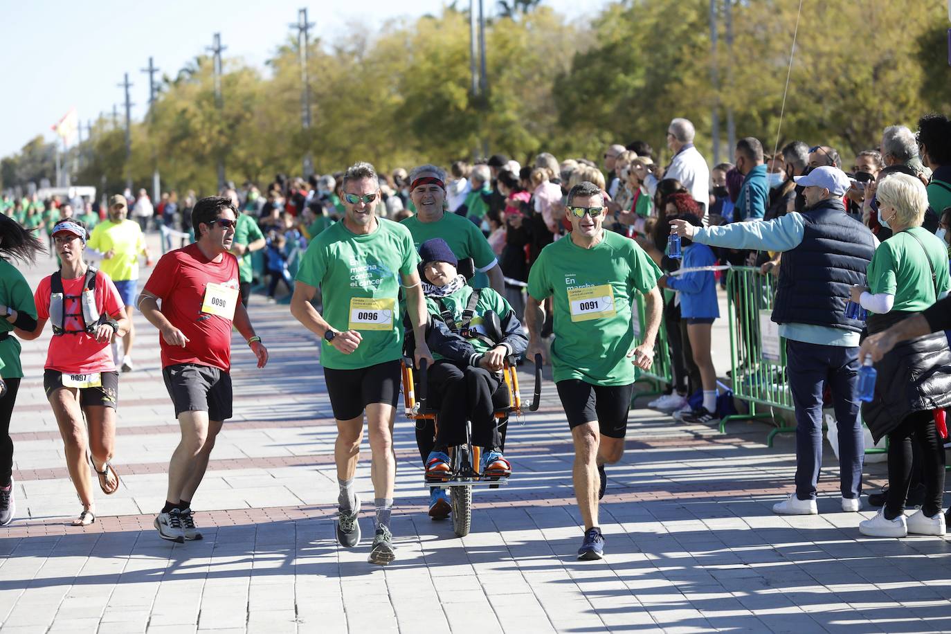 Felipe y Alfonso Reyes apadrinan la carrera contra el cáncer de Córdoba, en imágenes