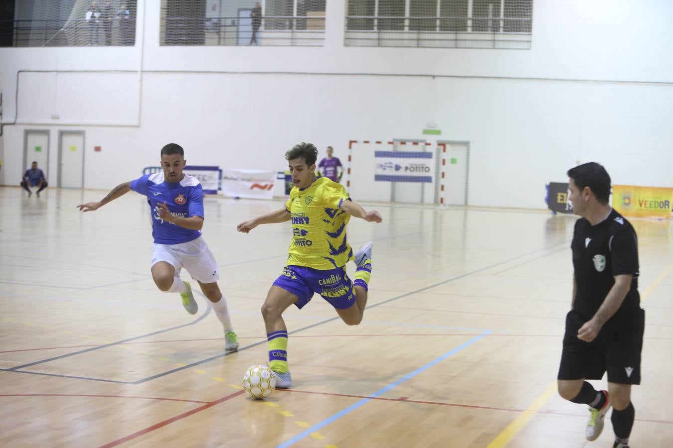 FOTOS: Llega la primera victoria como local del Cádiz CF Virgili