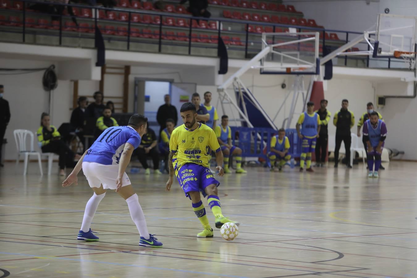 FOTOS: Llega la primera victoria como local del Cádiz CF Virgili