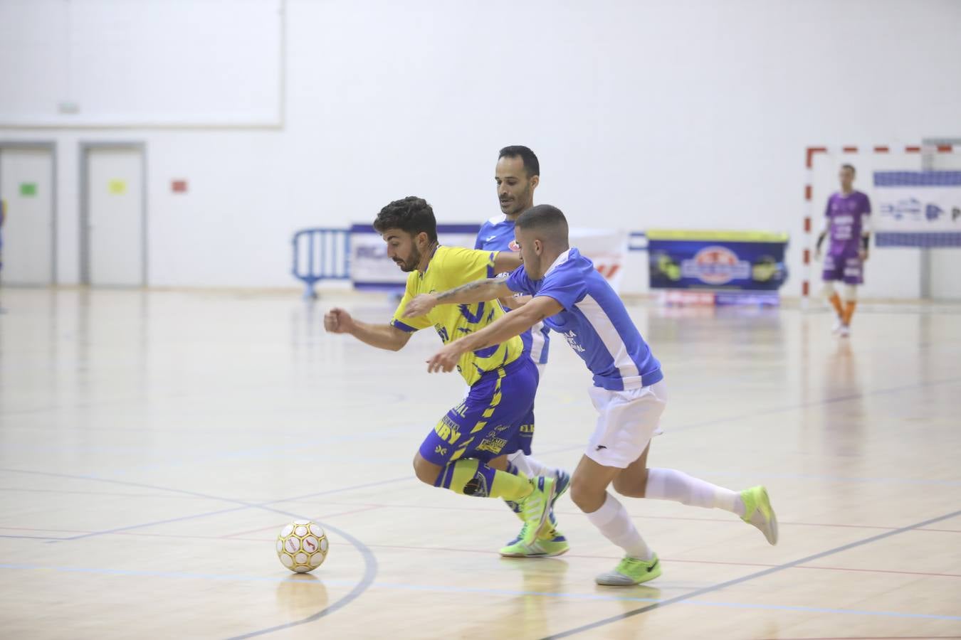 FOTOS: Llega la primera victoria como local del Cádiz CF Virgili