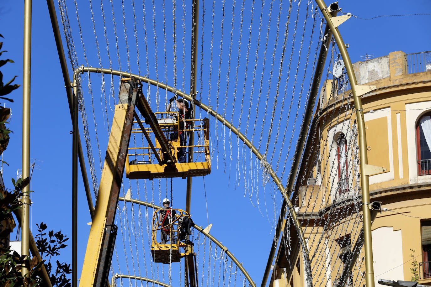 La instalación del espectáculo navideño de Córdoba, en imágenes